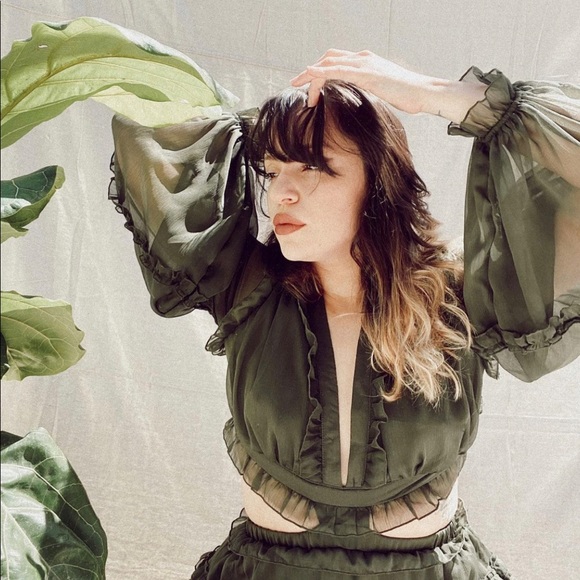 Vici | Green Dress - Picture 4 of 11